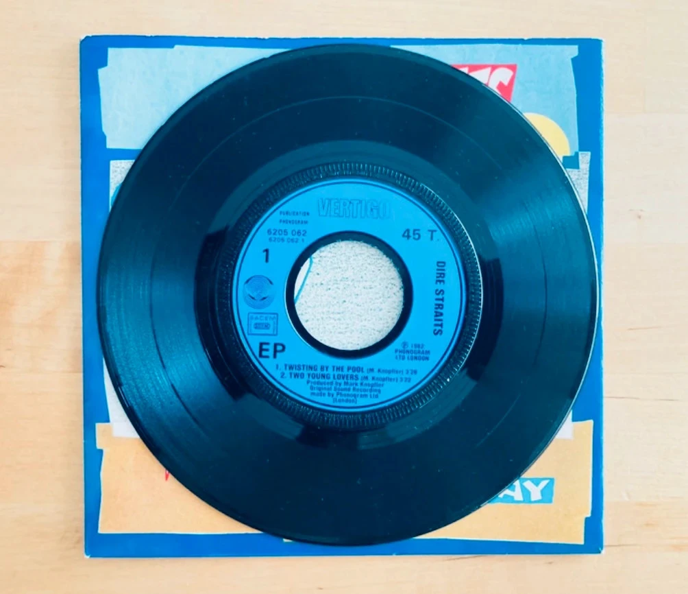 45T vinyl record Dire Straits extended Dance play Twisting by the pool. – photo 2